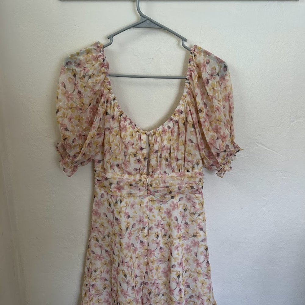 Boutique Light Floral Dress View 2